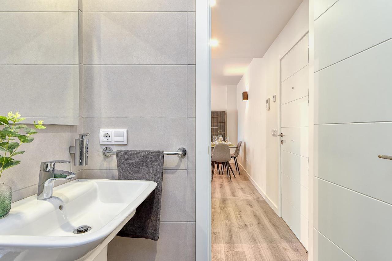 Ab Vialia Estacion Suitemalaga - Parking Экстерьер фото